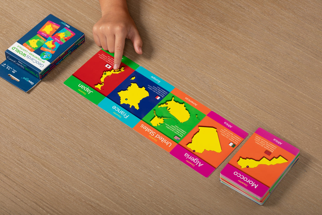 GeoCards World On-the-Go 5-in-1 Card Games